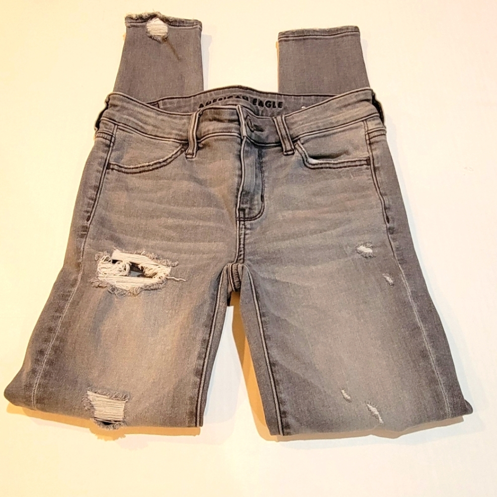 American Eagle Women's Gray, Next Level Stretch, Regular Ripped Jeans.  Size 0